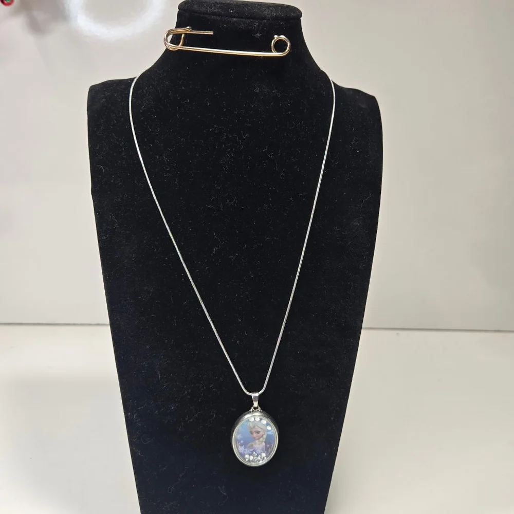 Disney Necklace Frozen Elsa Silver Blue Pendant Crystals 20